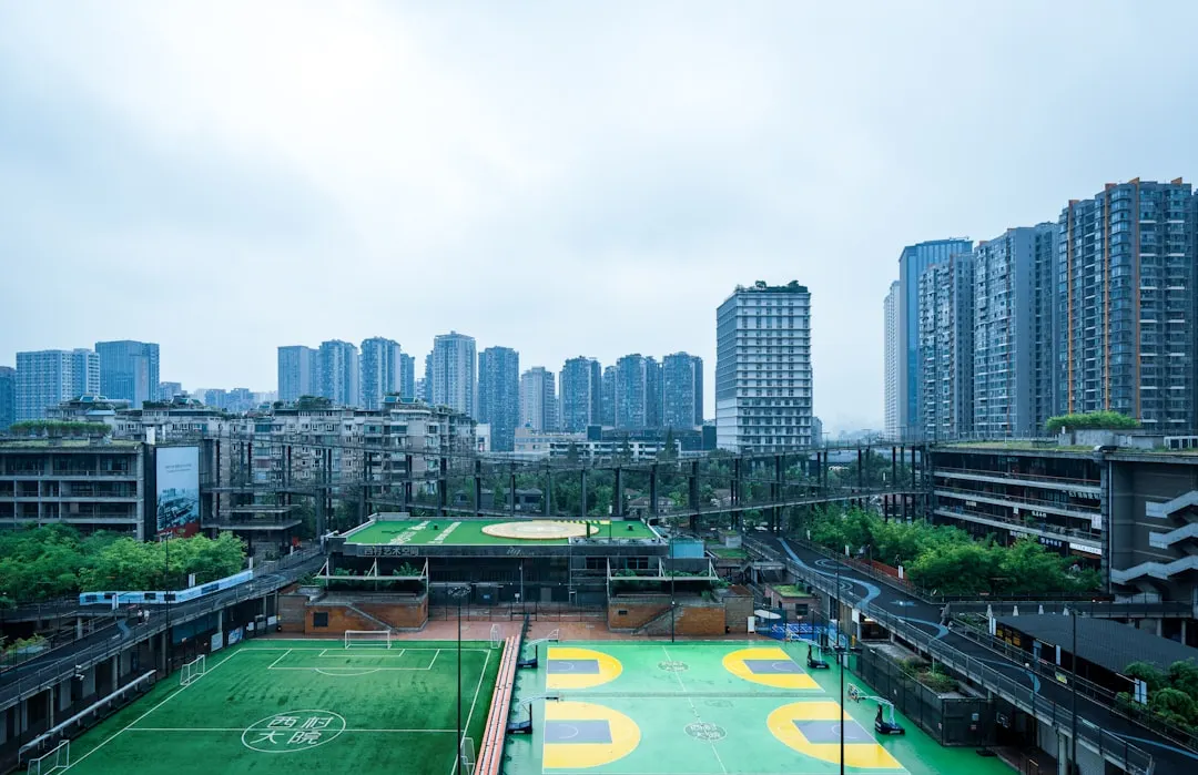 2024年深圳电子元器件市场趋势分析与选型要点