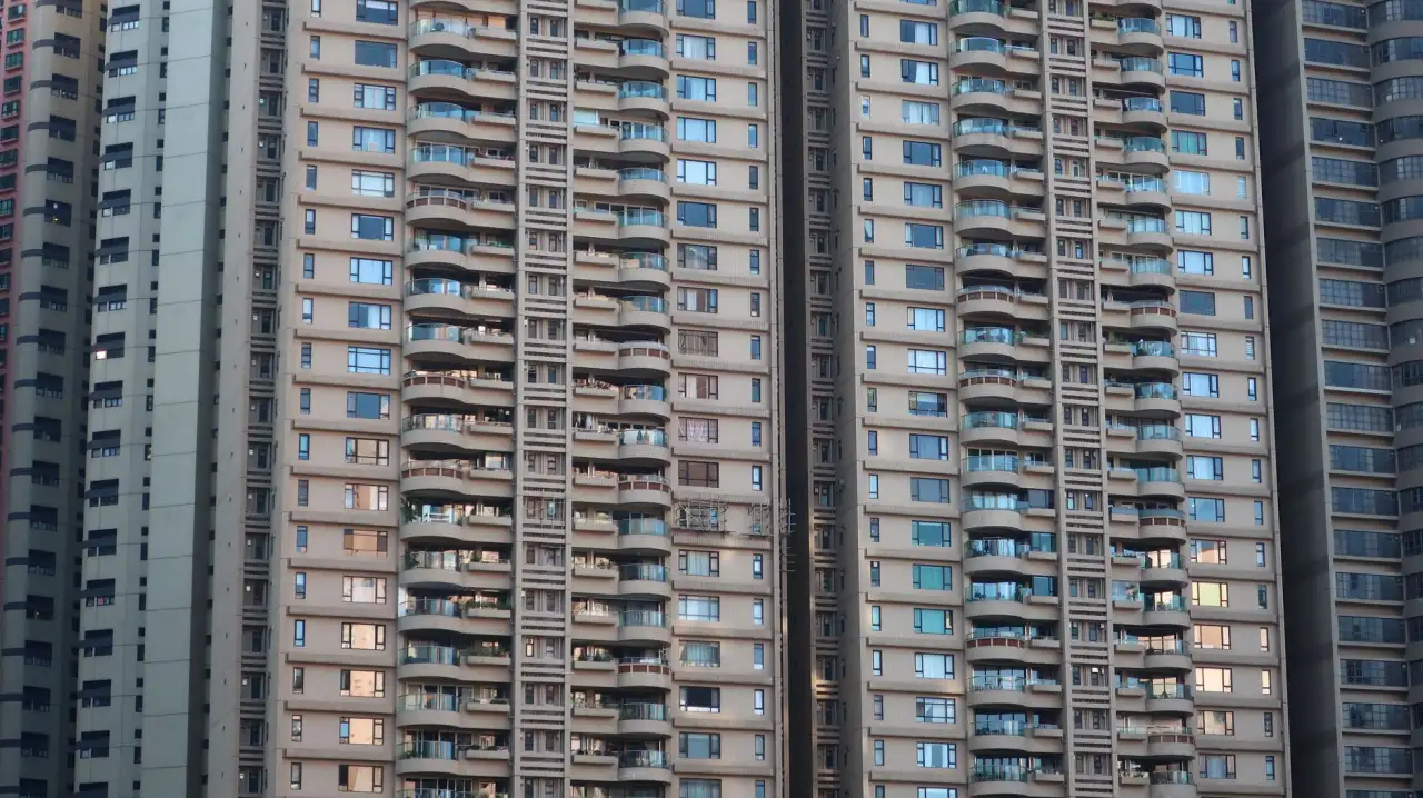 2024年电子技术行业趋势分析:深圳制造企业的机遇与挑战